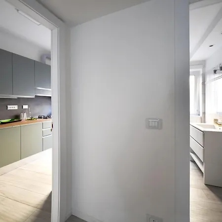 Domus Petrina I 400m Da San Pietro